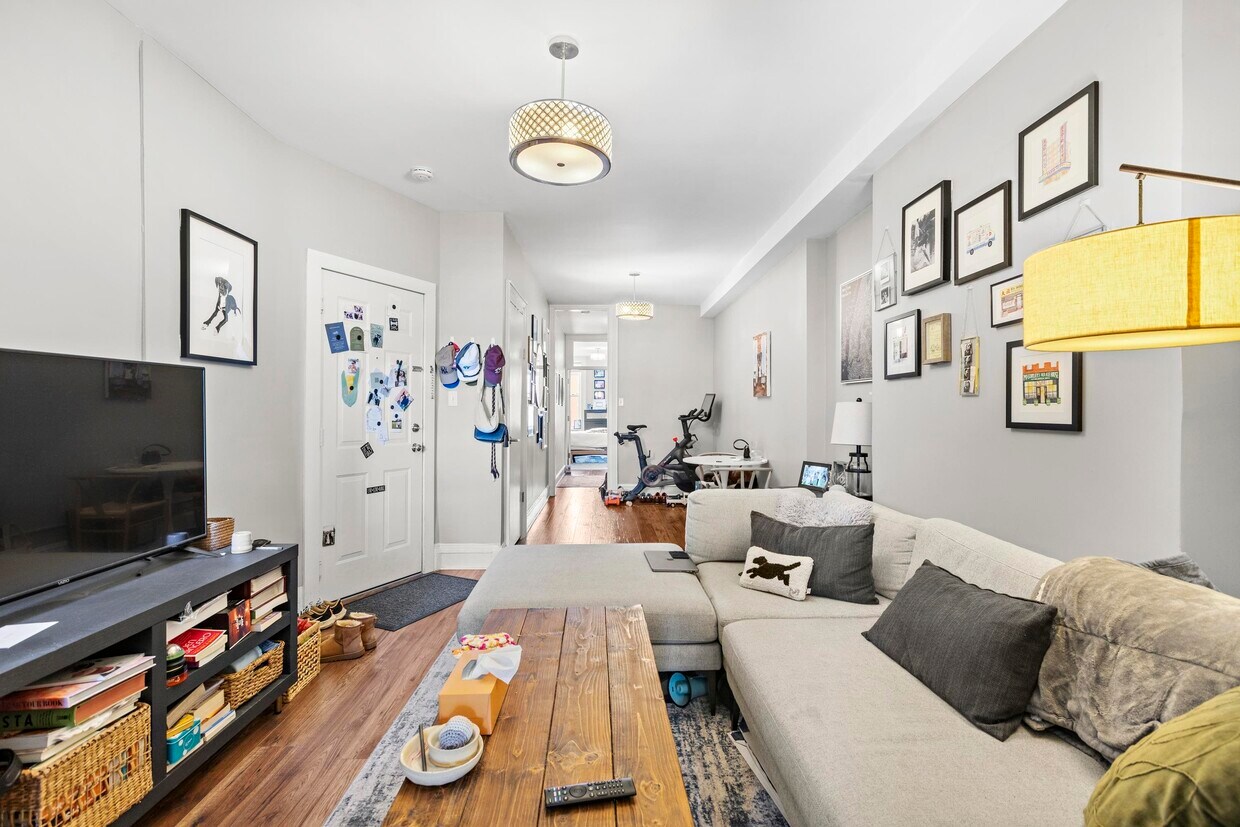 Foto principal - 322 Washington St