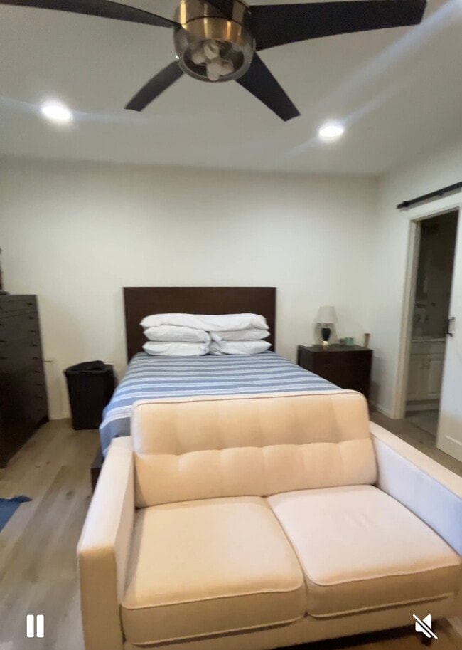 Foto del edificio - 16616 Haynes St