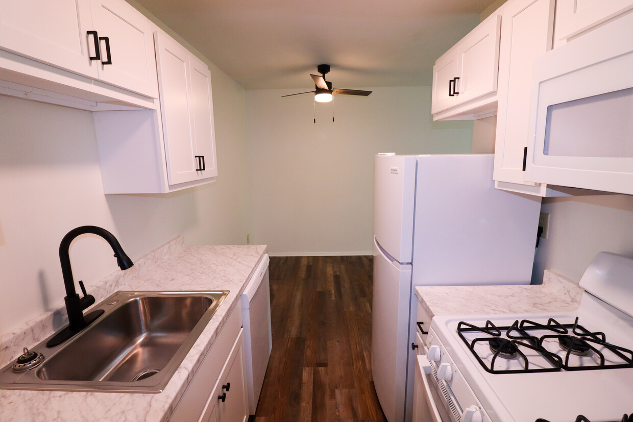 Foto principal - Sutton Avenue Apartments