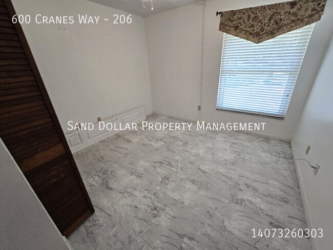 Foto del edificio - 600 Cranes Way