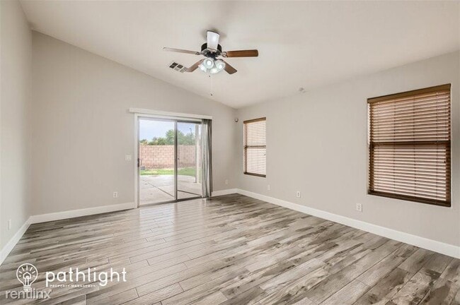 Building Photo - 3 br, 2 bath House - 2191 S 160th Ln UNIT