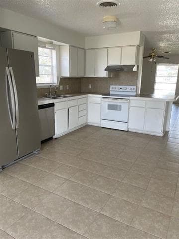 Building Photo - 702 Chaparral Cir