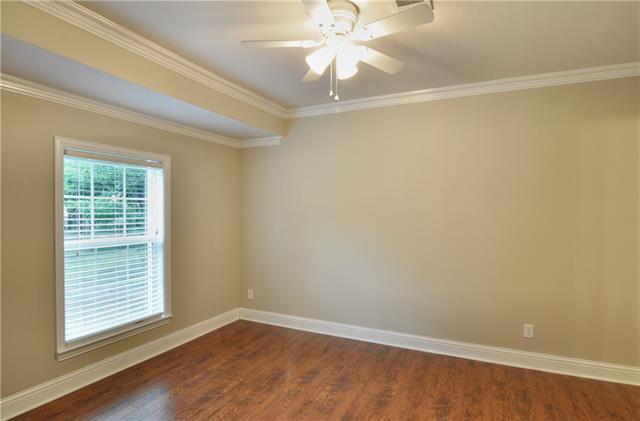 Foto del edificio - 3825 Hawick Ln