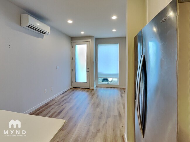 Foto del edificio - 7023 42nd Ave S