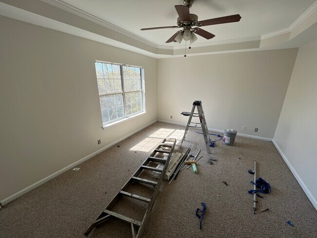 Foto del edificio - 700 E Colony Ct