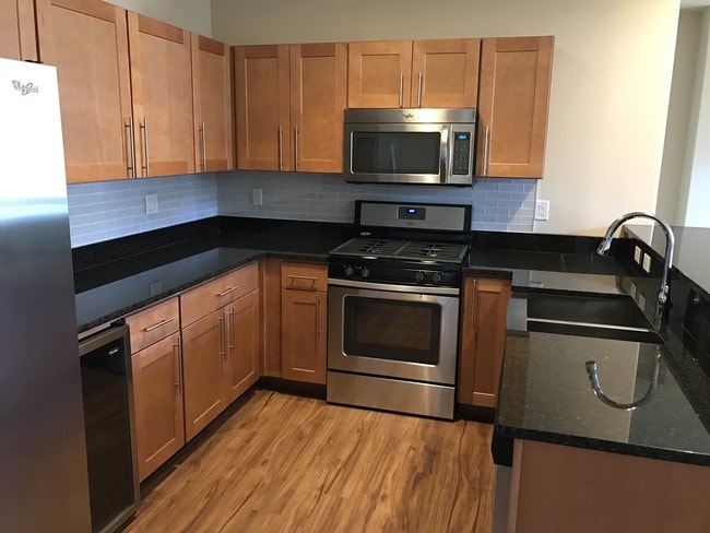 Kitchen - Mabbett & Breeds Block Apartments