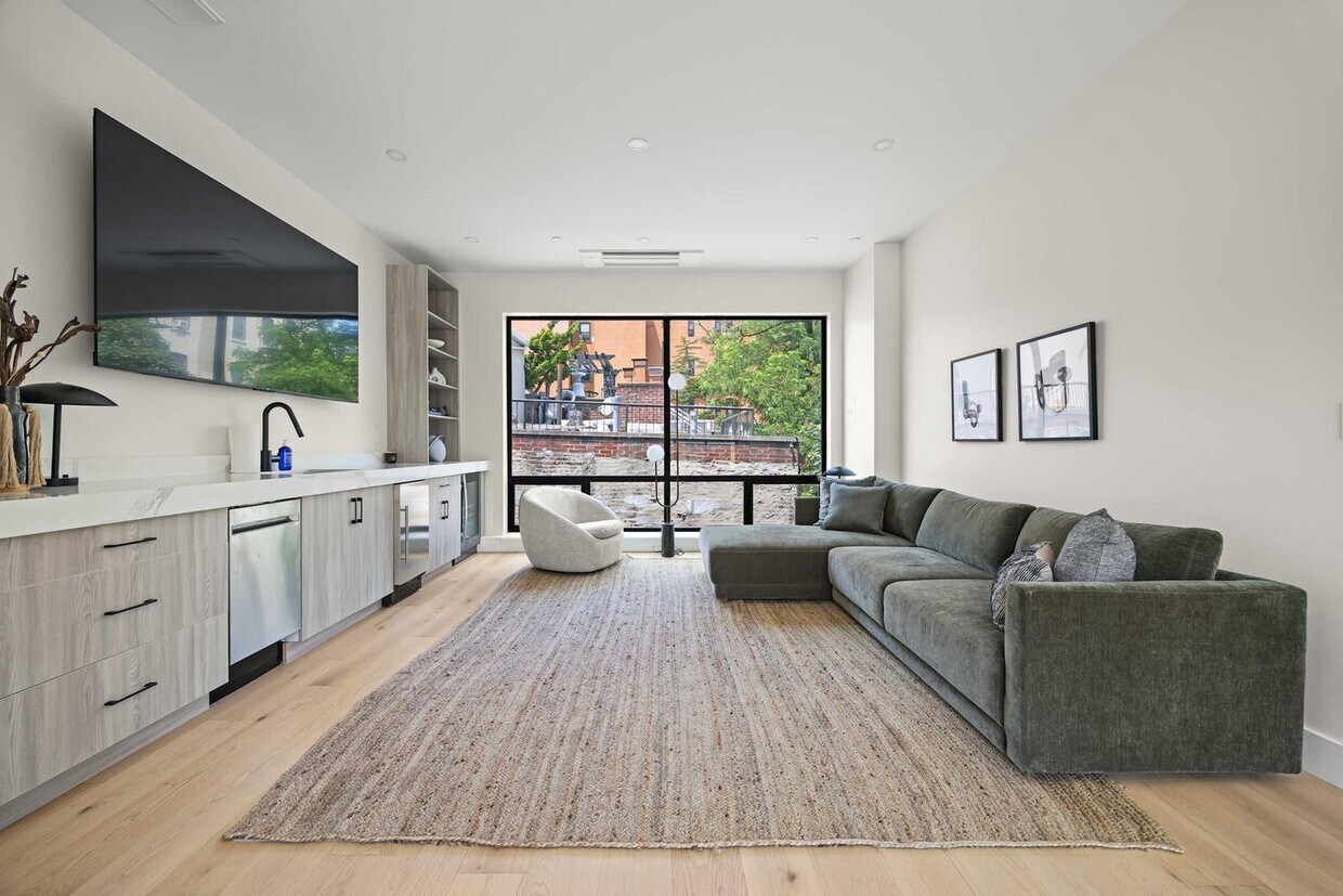 Foto principal - 389 Manhattan Ave