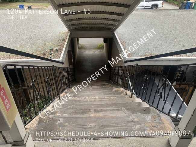 Building Photo - 1 Bedroom Apartment in Pacific Grove, CA 9...