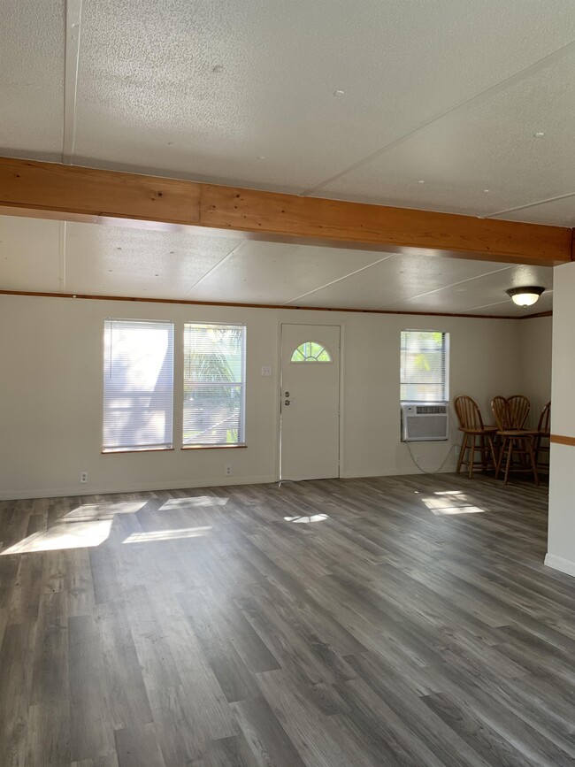 Building Photo - 1159 Bailey Ct