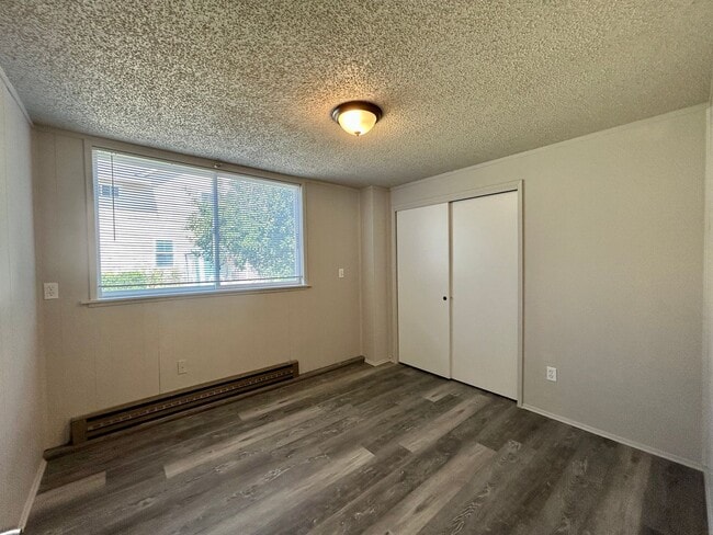 Foto del edificio - 603 E 3rd Ave