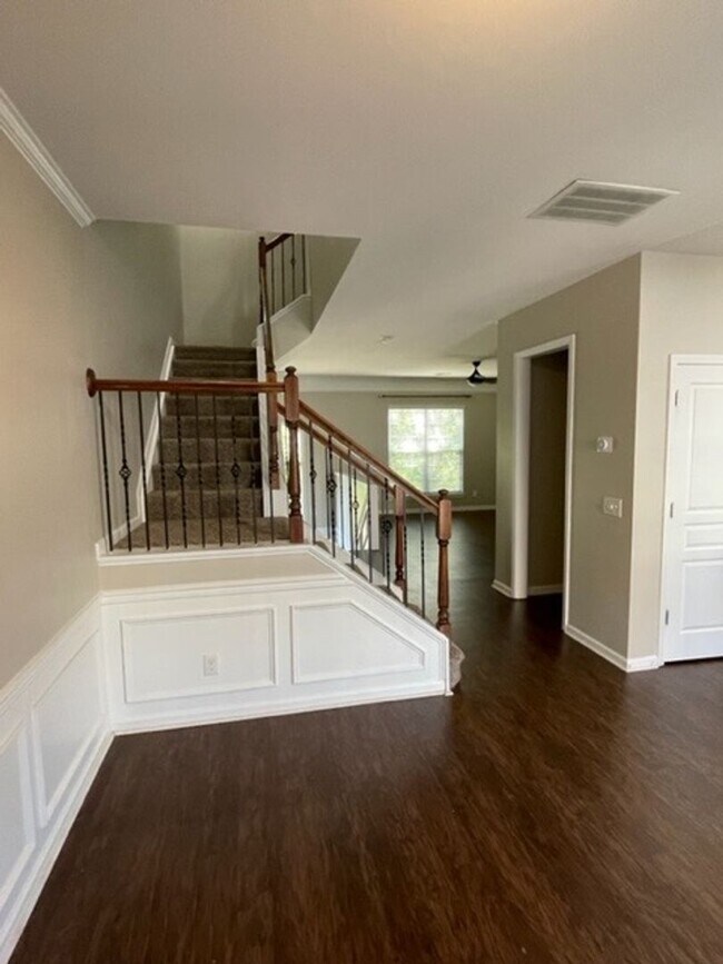 Foto del edificio - Beautiful 4 beds 3.5 baths in Baxter Village