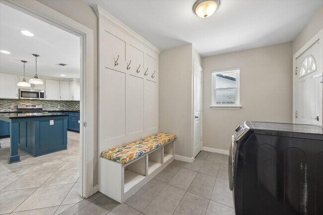 Foto del edificio - 10303 Greenwillow Dr