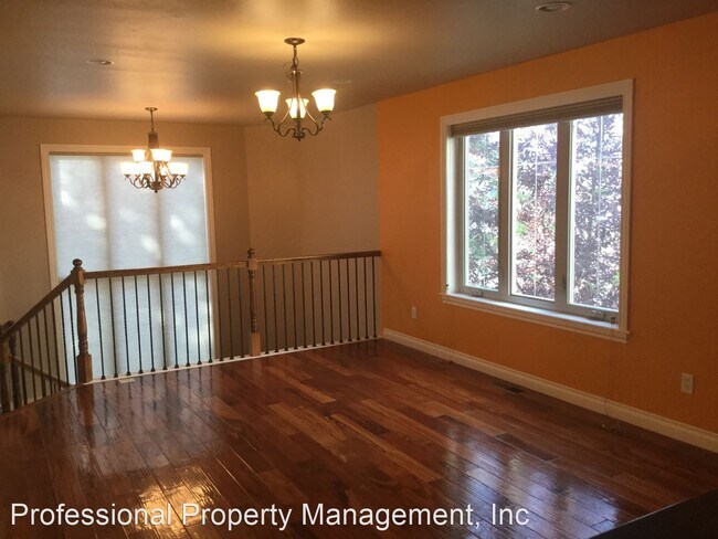 Building Photo - 4 br, 2.5 bath House - 1105 Stephens Ave - 1B