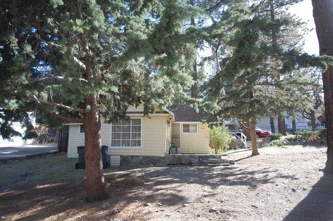 Building Photo - 1413 Betty St