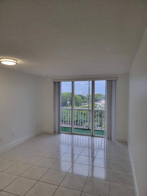 Foto del edificio - 3551 SW 9th Terrace