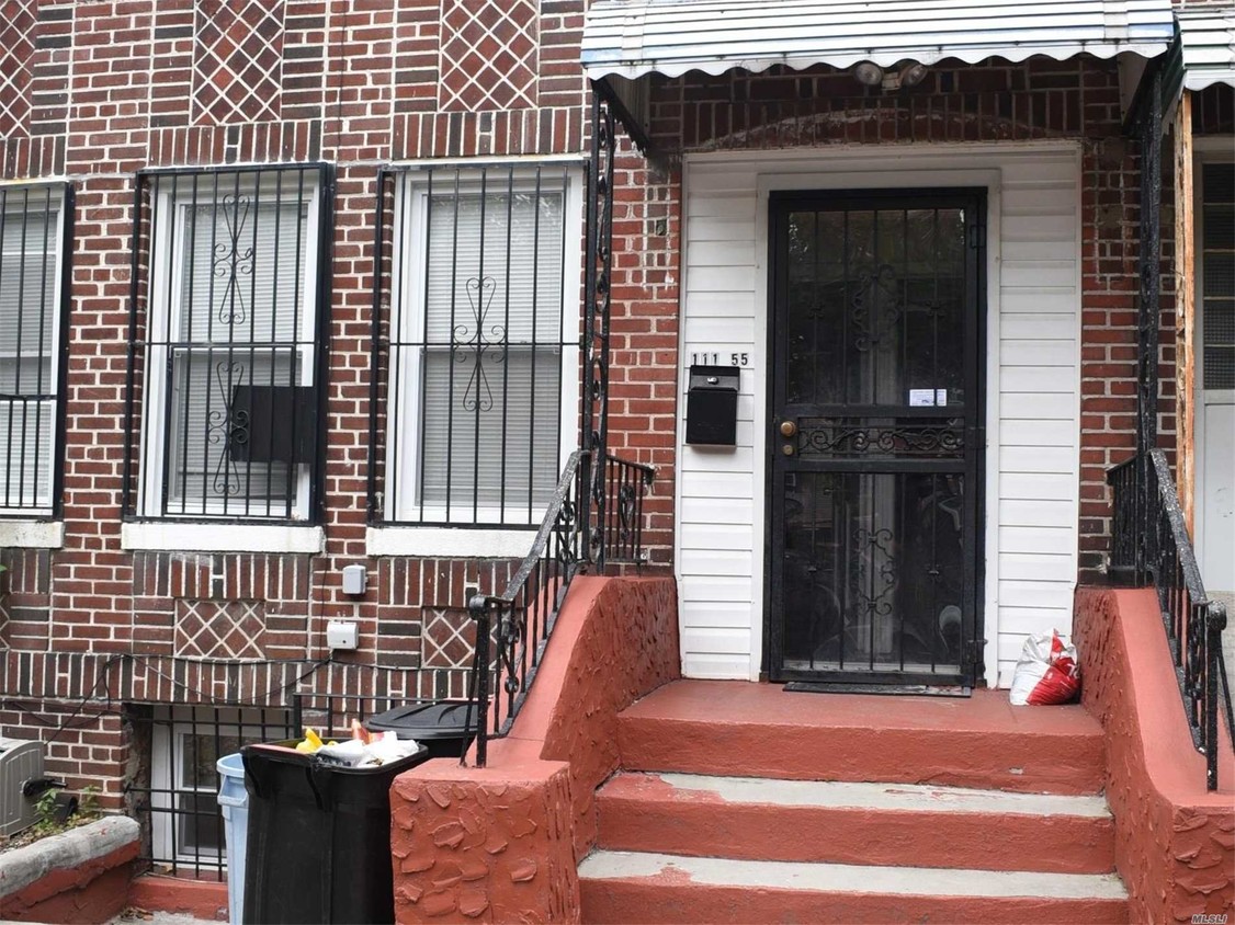 Primary Photo - 111-55 Inwood St
