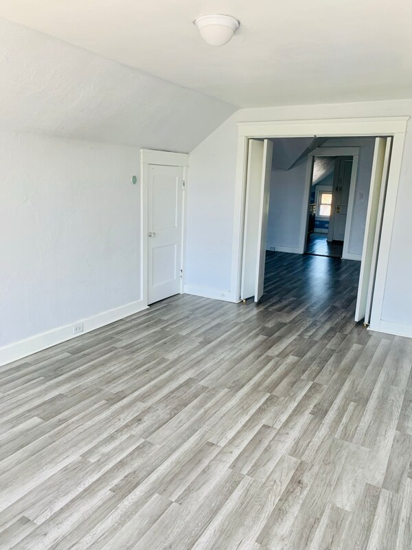Foto principal - 1655 Waterbury Rd