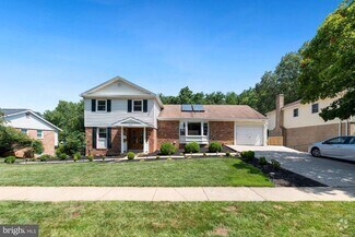 Building Photo - 8121 Briar Creek Dr