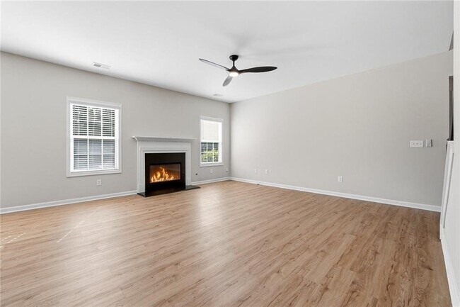 Building Photo - 2725 Blackstock Dr