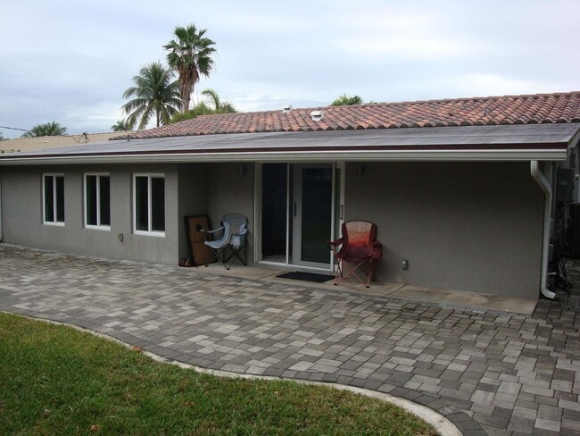 Foto del edificio - 31 NE 48th Ct