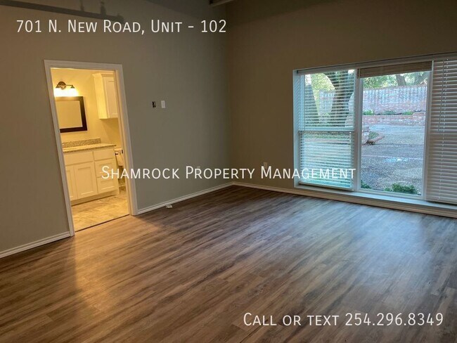 Building Photo - The Courtyard Lofts ~ Two Bedroom Apartment