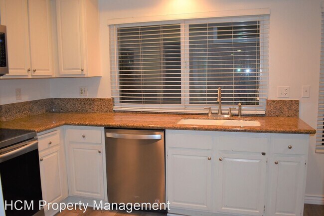 Building Photo - 3 br, 2 bath House - 5100 Avenida Del Sol