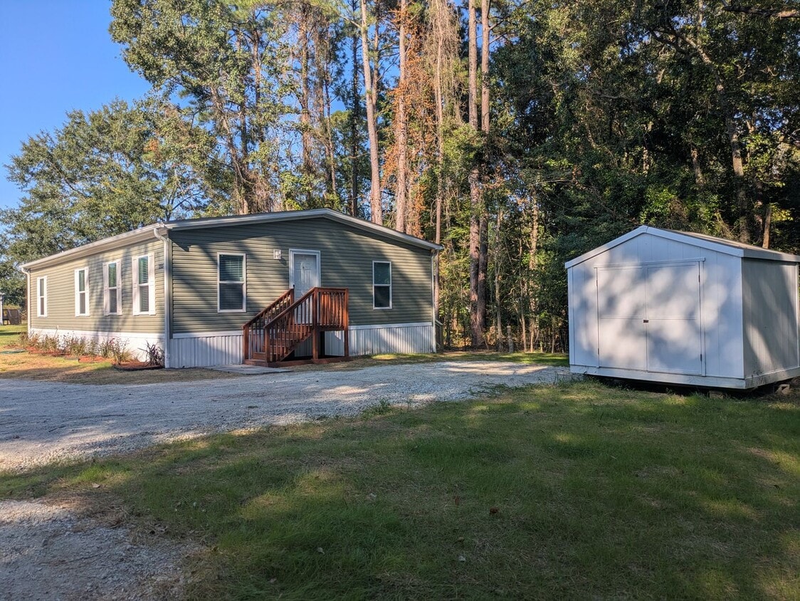 Foto principal - 1118 Old Tar Landing Rd