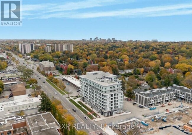 Photo du bâtiment - 500 Plains Rd E