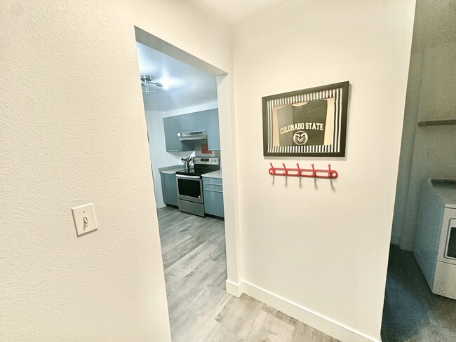 Building Photo - 1738 Brookhaven Cir W