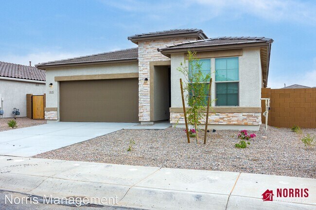 Building Photo - 4 br, 3 bath House - 313 E Tahiti Dr
