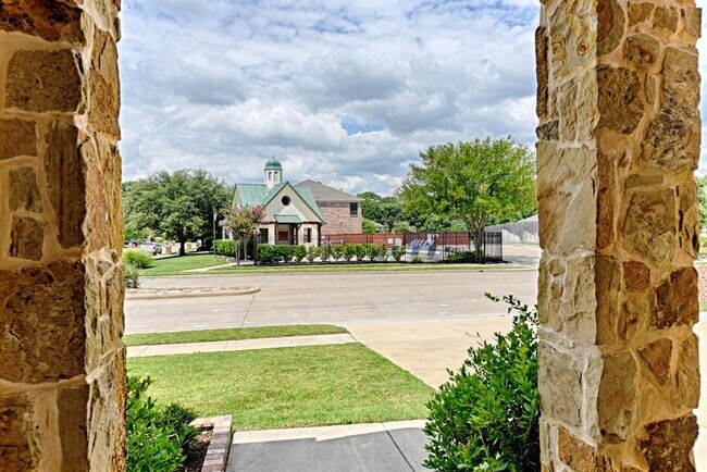 Building Photo - 2941 Pecan Grove Dr