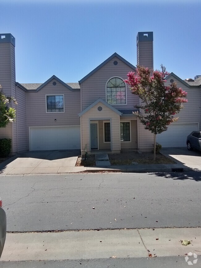 CarmineParkmont Short Term Apartments for Rent San Jose, CA 1