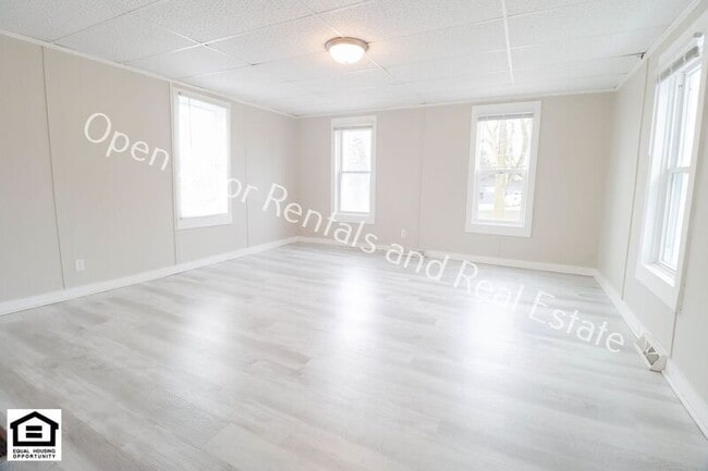 Building Photo - 17425 IN-37
