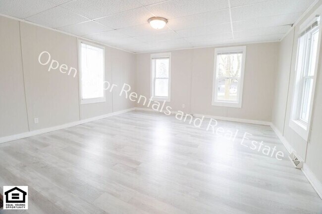 Foto del edificio - 17425 State Road 37