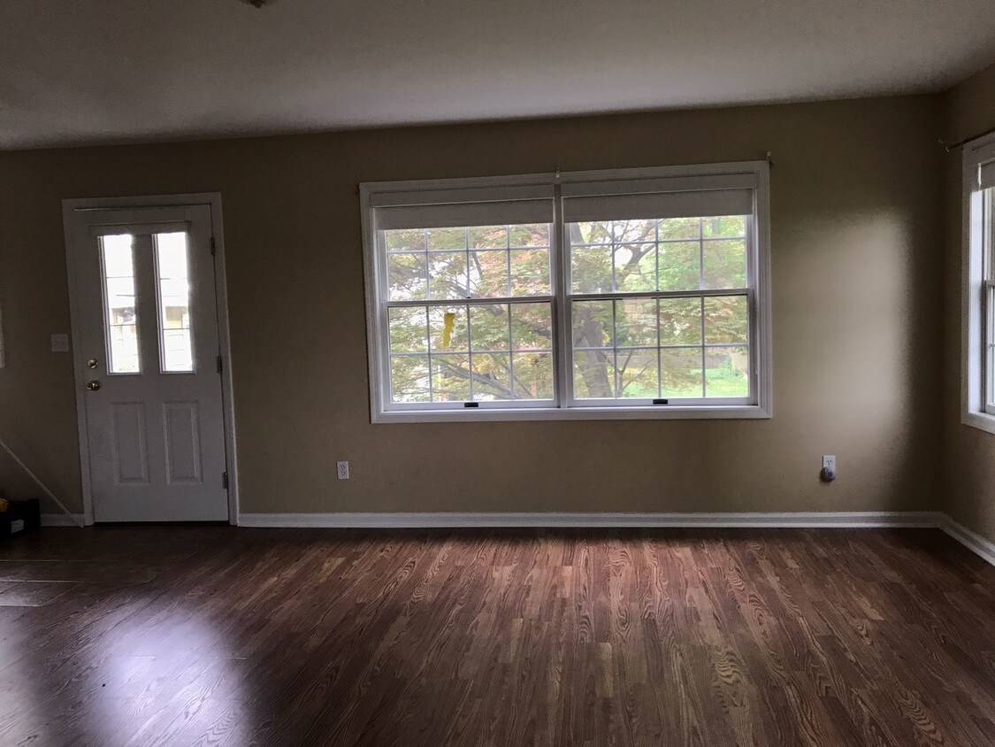 Foto principal - 55 Tuckahoe Rd