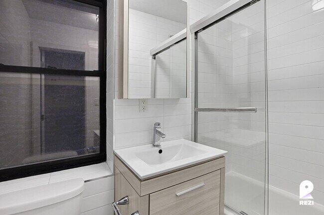 Building Photo - 318 W 49th St