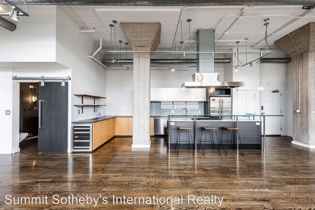 Building Photo - 1 br, 2 bath House - 159 W. Broadway #308