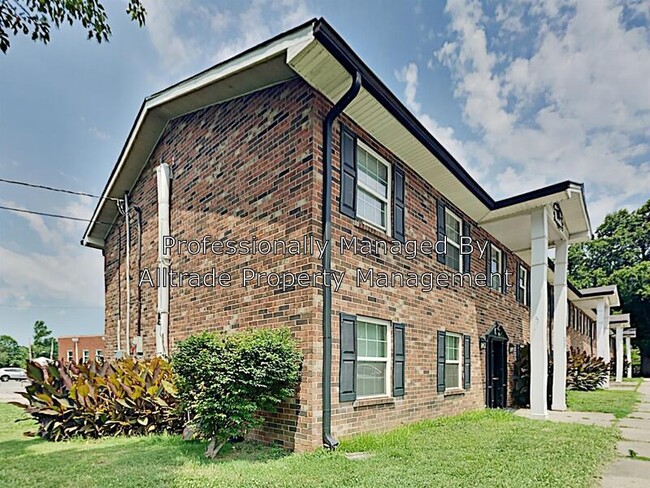 Foto del edificio - 28 Colonial Oaks Ct