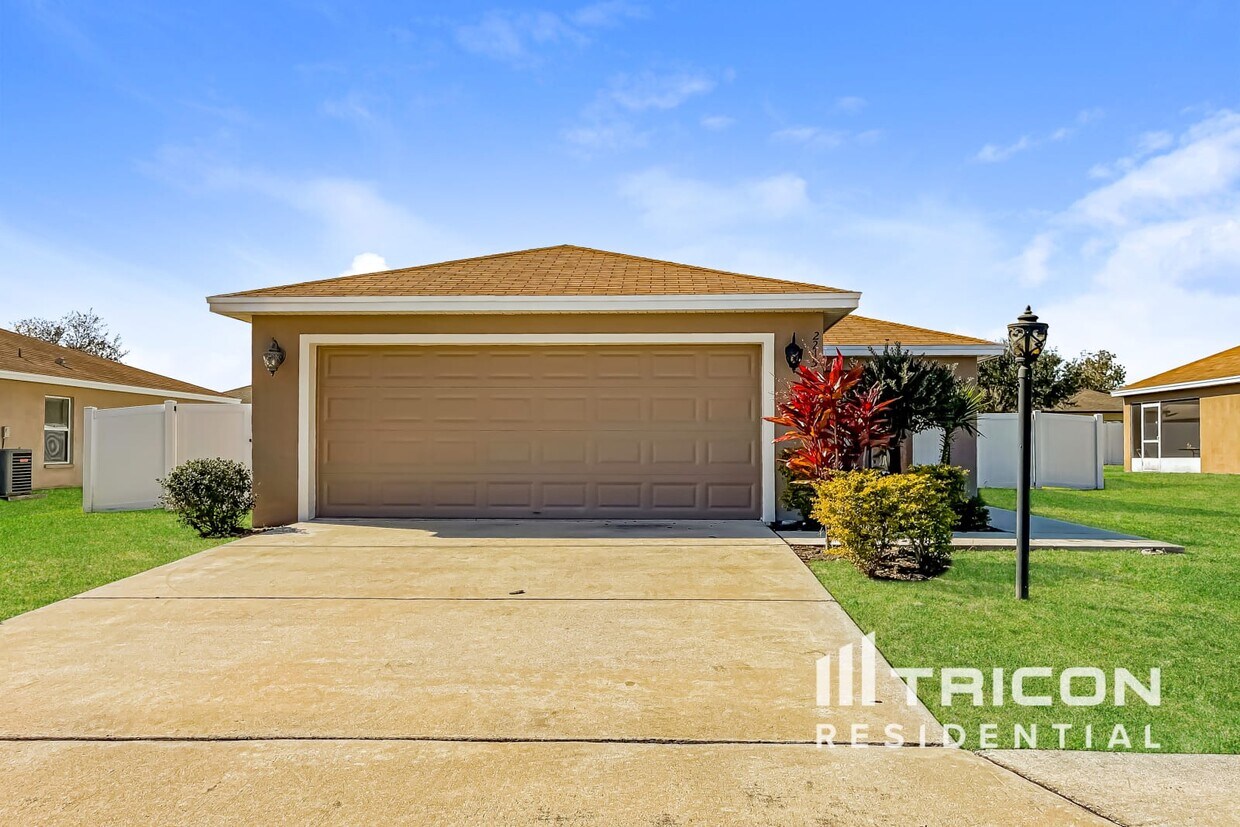 Primary Photo - 2215 11th Avenue E Palmetto FL