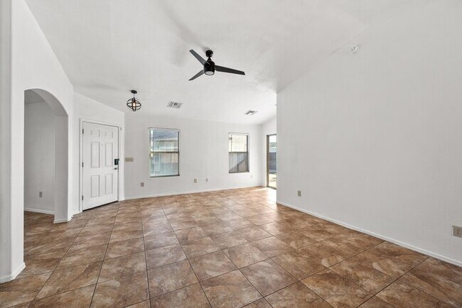 Foto del edificio - Vail, AZ - Single-Family - $1,945.00 Avail...
