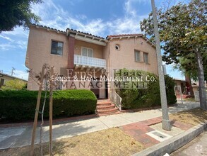 Building Photo - 1407 Olive Ave