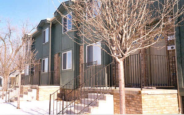 Building Photo - 3510-3526 Greenfield Rd