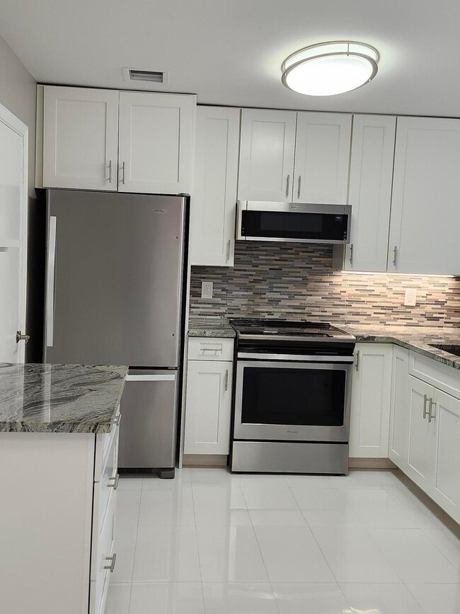 Foto del edificio - 1919 Discovery Cir E