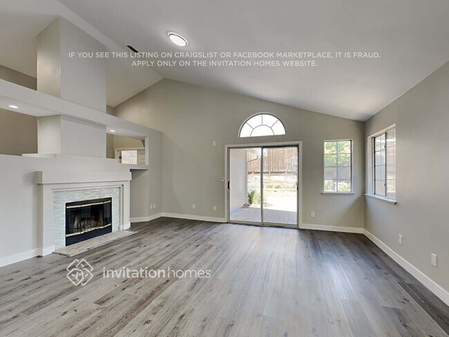 Foto del edificio - 8250 Lonely Hill Way