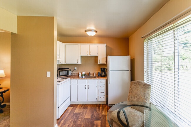 Kitchen One Bed/Studio - Western Green