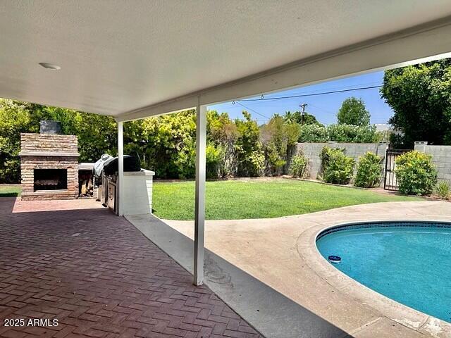 Foto del edificio - 5520 E Cheery Lynn Rd