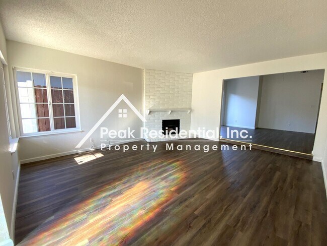 Building Photo - 3 br, 2 bath House - 6938 Tarocco Wy