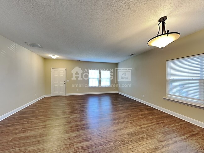 Building Photo - 2320 Harwood Hills Lane