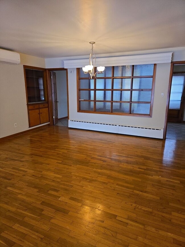 Building Photo - 3 bed 1.5 bath home in Coloma!