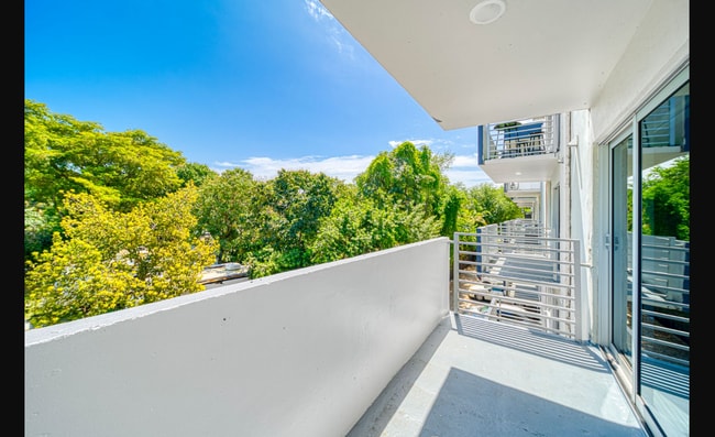 Foto del edificio - 12955 NE 6th Ave